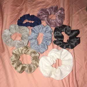 7Scrunchies